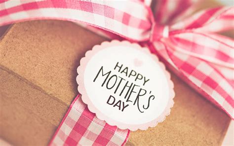 Mother's day gifts from son. Top 10 Gift Ideas For Mother's Day - Women Fitness