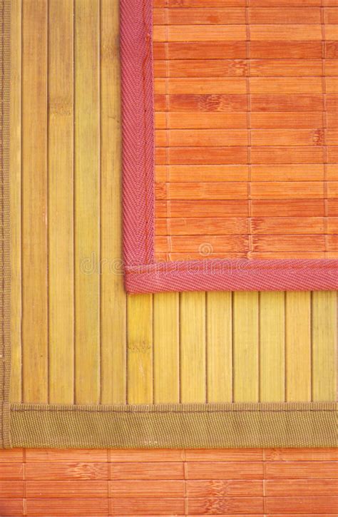 Versuchen sie es bitte mit unserem quick finder: Bambusteppiche stockfoto. Bild von wand, bambus, baum ...