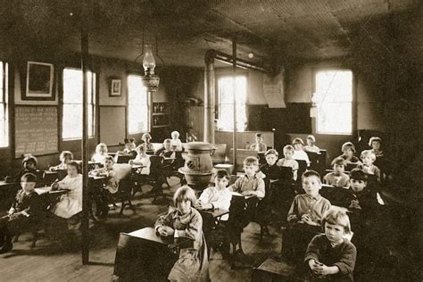 This Is What School Was Like 100 Years Ago Readers Digest