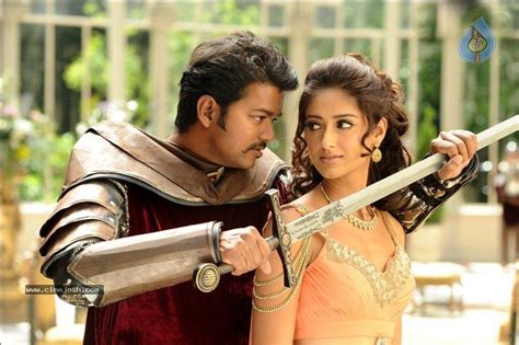 Nanban will work for a movie watcher,who hasn't seen 3 idiots and i don't deny it. Nanban Movie New Stills - Photo 5 of 6