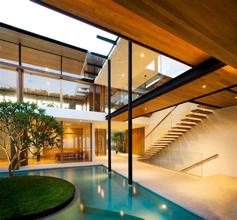 Dengan arsitek bersertifikat iai dan didukung oleh team ahli yang bersetifikat, studio jaj menjamin setiap design yang berkualitas dengan sentuhan bali modern ke rumah anda. Luxury Fish House by Guz Architects | Architecture & Design