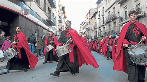 Los Toques De 25 Bandas De Cofradías Anticipan La Semana Santa En Huesca