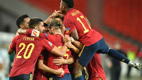España y alemania se miden en un emocionante duelo por la uefa nations league y en goal te contamos cómo verlo. La nueva España de Luis Enrique salva la imagen y un punto ...