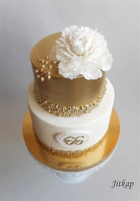 Golden Birthday Cake Cake By Jitkap Cakesdecor