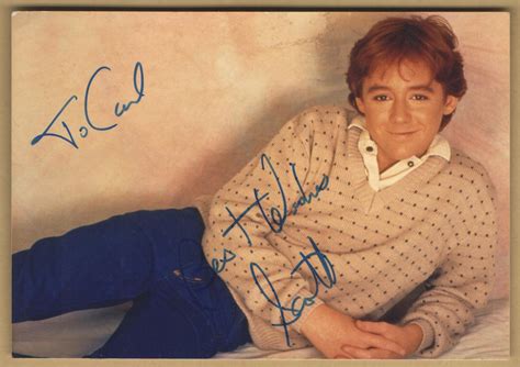 Scott Grimes - Rare early signed photo - 80s by Scott Grimes - American