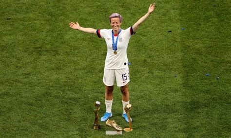 Us Womens Soccer Team Captain Megan Rapinoe Felt ‘pride While Kneeling During Anthem Womens