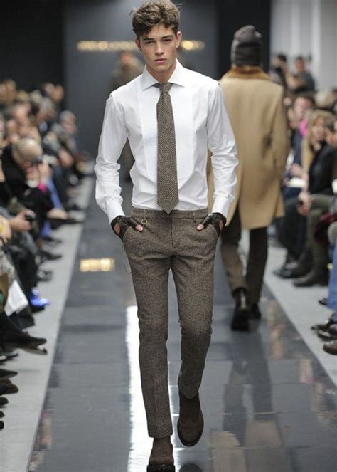 Francisco Lachowski On Runway Well Dressed Men Mens Outfits Mens