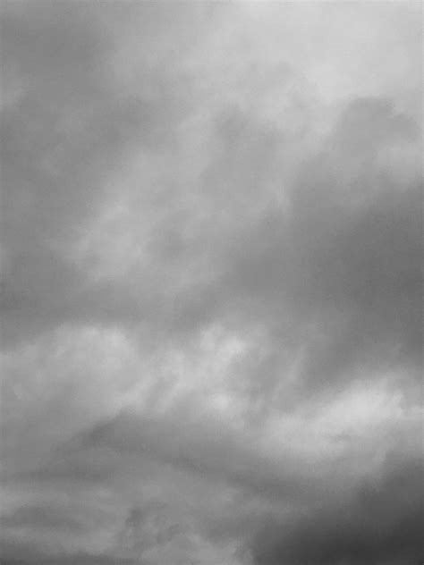 Grey Sky Wallpapers Top Free Grey Sky Backgrounds Wallpaperaccess