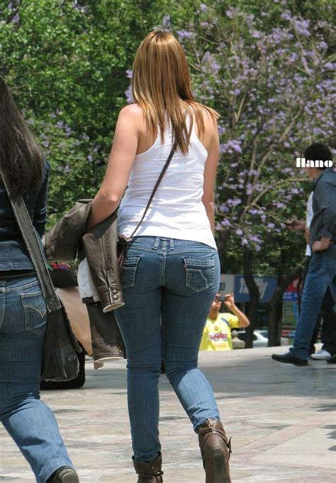 Beautiful Blonde With Tight Jeans Divine Butts Candid Milfs In Public