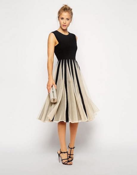 We've made a list of summer wedding guest dresses. Dresses for wedding reception guest
