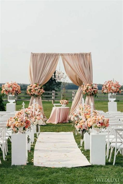 The Most Popular Wedding Color Trends For 2019 Page 2 Of 6 Wedding