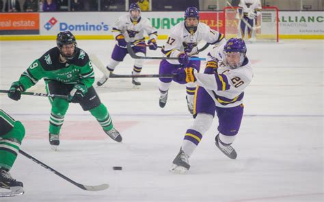 Und Hockey Press Conference 10 21 19 Grand Forks Herald East Grand Forks Fighting Sioux