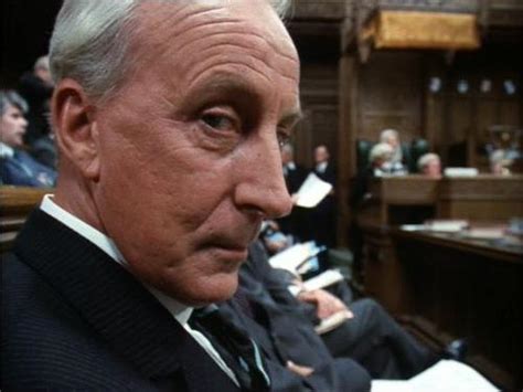 Without kevin spacey there was just no show. "Tweedland" The Gentlemen's club: House of Cards, the best political thriller ever on BBC.