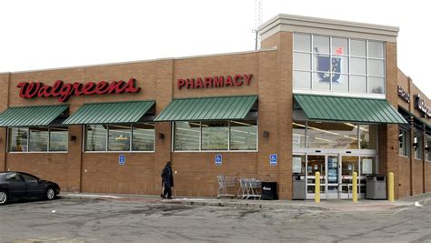 Walgreens, Rite Aid merger creates stress, opportunity
