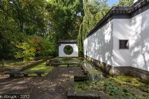 Die anlage selbst umfasst 1000 m², wobei ein teich die hälfte dieser fläche einnimmt. Chinesischer Garten Bochum Foto & Bild | architektur ...