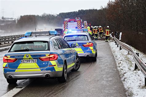 A7 Illertissen Heimertingen Zwei Auffahrunfälle mit drei