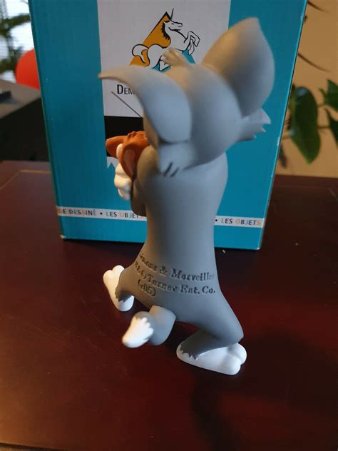 Extremely Rare Tom And Jerry Hugging Demons Merveilles Small Figurine