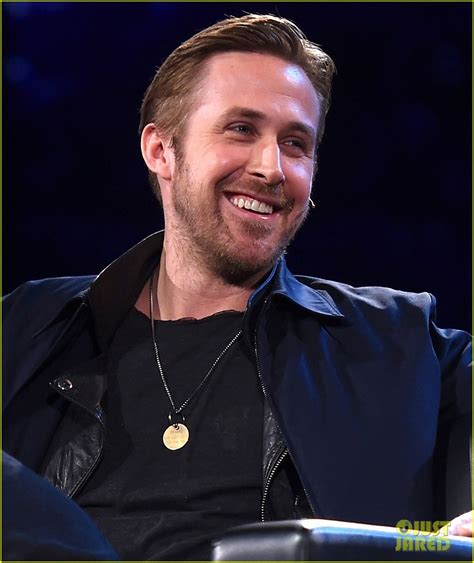 Ryan Gosling Explains Why He Giggled During Oscars Mishap Photo 3877422 Ryan Gosling Photos