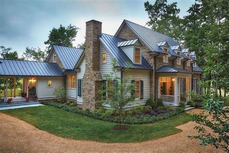 Pin By Ted Wetterau On Contemporary Colonial House Exterior Southern