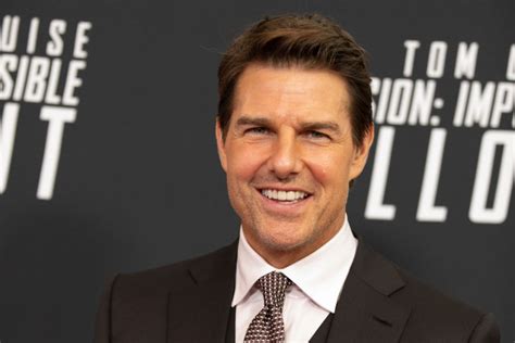 Of cake with your tea? Tom Cruise has been sending this cake to A-list friends ...