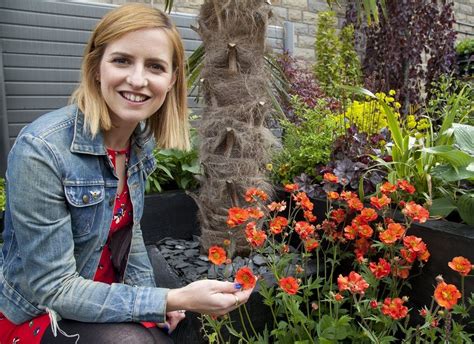 Katie Rushworth Gardeners Unearthed Makeover Shows Garden Makeover Dream Garden