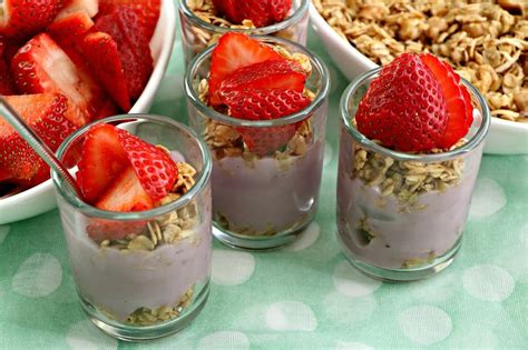 Mini Fruit And Yogurt Parfaits Kiss In The Kitchen