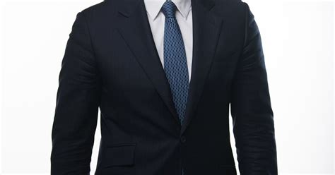 Sehr geehrte geschäftspartner, liebe kunden Drogenverdacht: ÖBAG-Chef Schmid bringt die ÖVP in Bedrängnis | Tiroler Tageszeitung Online ...