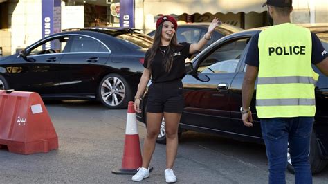 Die aktivitäten der verschiedenen verbände der hagana wurden von einem im geheimen operierenden generalstab geleitet. Brummana, Libanon: Frauen in Hotpants regeln ...