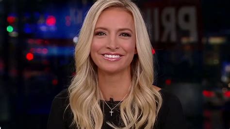 Kayleigh Mcenany Blasts Cnns Preferential Treatment Of Chris Cuomo