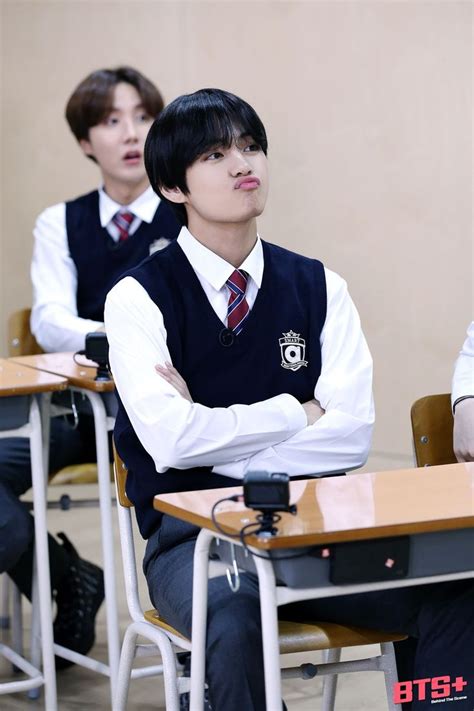 넌 누구보다 밝게 빛나, army bts 2021 muster 소우주. 김연탄･ᴗ･ on Twitter in 2021 | Kim taehyung, Taehyung, Bts v