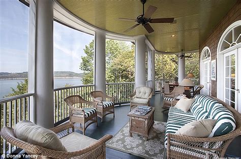 #alanjackson #inthegarden #vevo #country #vevoofficial. Alan Jackson puts his Tennessee mansion on the market for ...