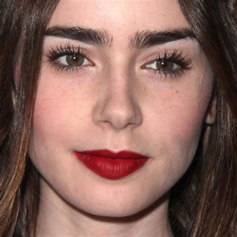 Lily Collins Makeup Beige Eyeshadow And Red Lipstick Steal Her Style