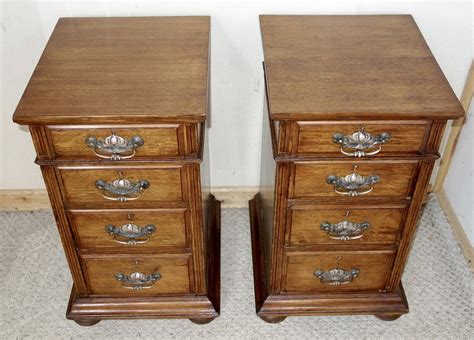 Pair Of Oak Bedside Chest Of Drawers Antiques Atlas