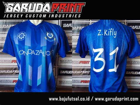 Serta penegak dan pandega berpotongan a atau bagian bawahnya melebar. Desain Baju Futsal Warna Biru sebagai Seragam untuk Tim Anda | Garuda Print