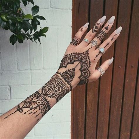 Henna Tattoo Designs That Are Beautiful And Stunning Smashcave My Xxx Hot Girl