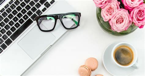 Un assistant virtuel est une personne qui travaille à distance afin de vous aider à réaliser toutes les tâches qui peuvent être accompli avec un ordinateur. How to Start a Profitable Virtual Assistant Business Today