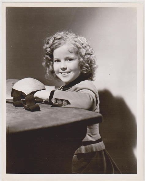 1937 Shirley Temple In Heidi Shirley Temple Shirley Temple Black Poses