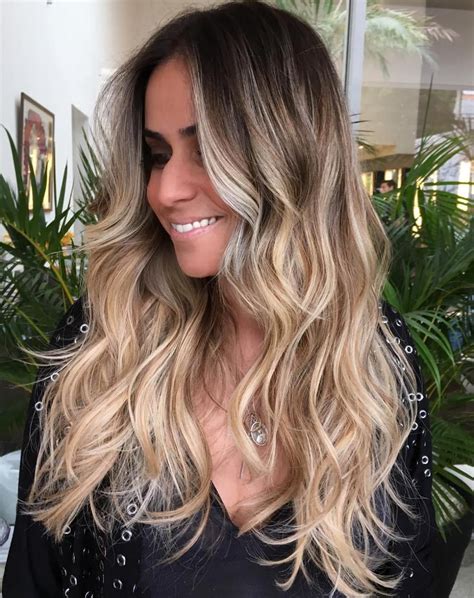 Perfect Ways To Get Beach Waves In Your Hair In Beach Wave Hair Beach Waves Long Hair