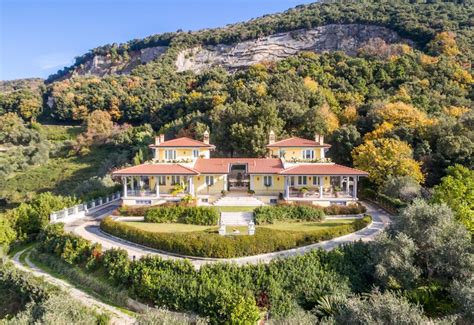 View property photos and details, research neighborhoods, get in touch with location real estate agent. FASCINATING VILLA FOR SALE IN VERSILIA - TUSCANY | Italy ...