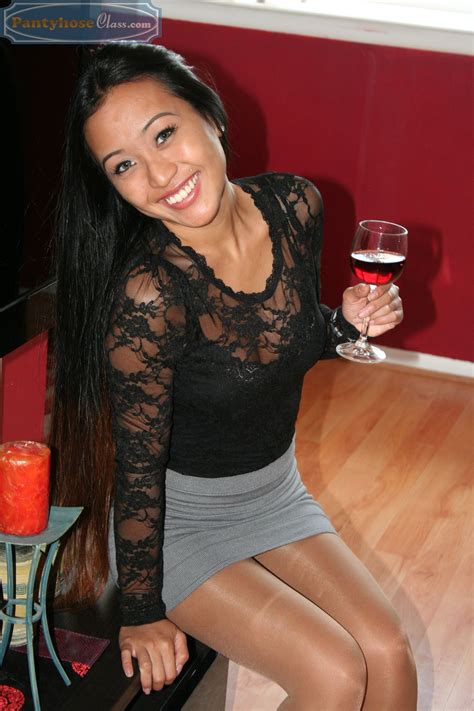 Pin Di Heels In Pantyhose Su Asian Donne