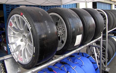 The Hottest Tyre Trends Of The Racing Season Tyreright The Right