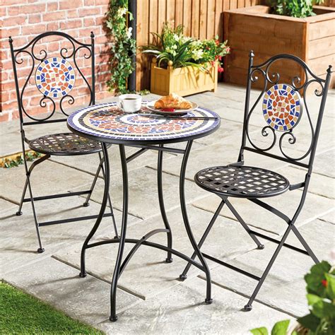 Looking for a good deal on garden sofa? Can you afford to miss this Aldi garden furniture range?