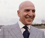 Telly Savalas Biography - Facts, Childhood, Family Life & Achievements