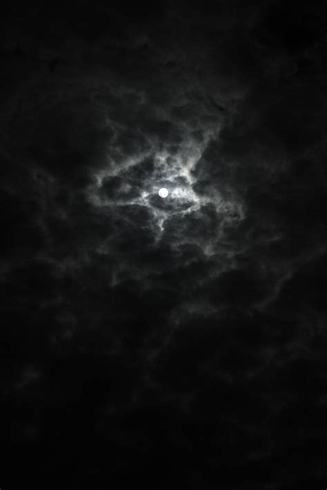 Free Download Hd Wallpaper Full Moon Cloudy Night Sky Cloud