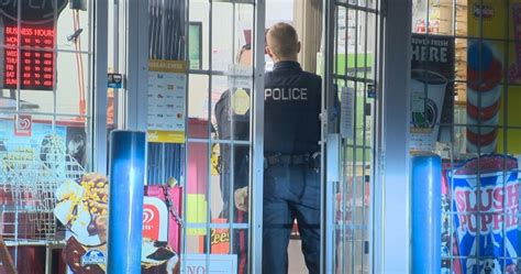 Calgary Police Investigating Armed Robbery In Southwest Calgary Globalnewsca