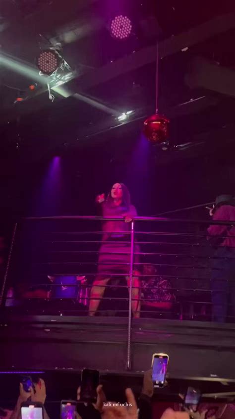 Kali Uchis Colombia On Twitter Kali Uchis Last Night At The Red Moon