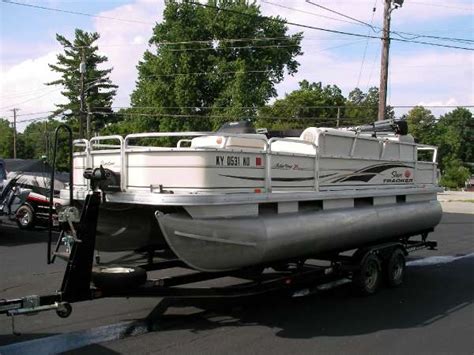 Sun Tracker Fishin Barge 21 Signature Series Boats For Sale