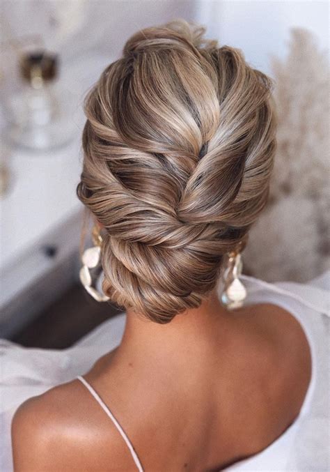 20 Classic Low Bun Wedding Hairstyles From Tonyastylist Roses Rings