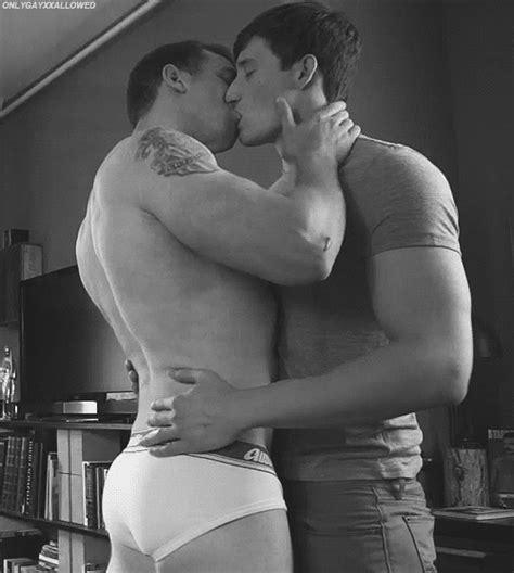 Photo Hot Males Kissing Page 13 Lpsg