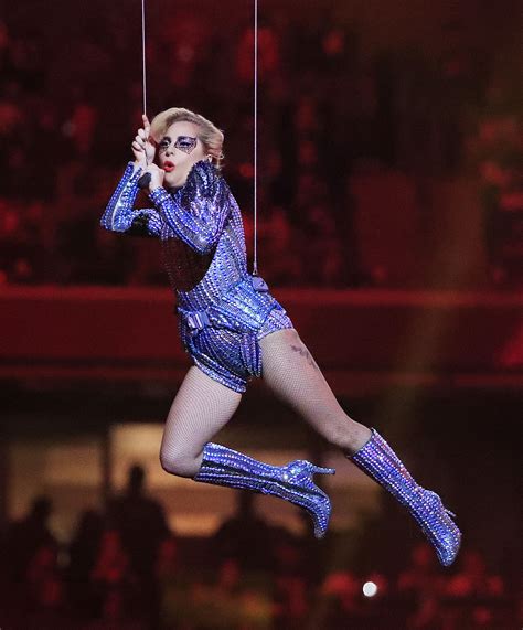 Photos Lady Gaga Wears Versace Bodysuit For Super Bowl Performance Wwd